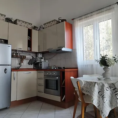 Apartman Lucija On The Sandy *